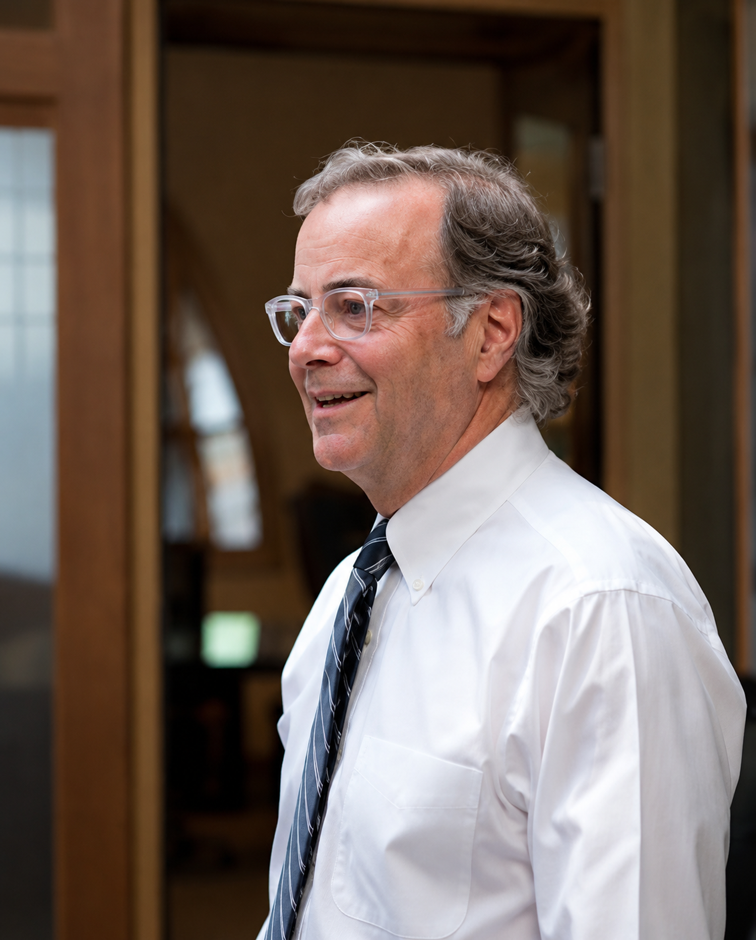 male_office_white_shirt_1500x1865_lossless
